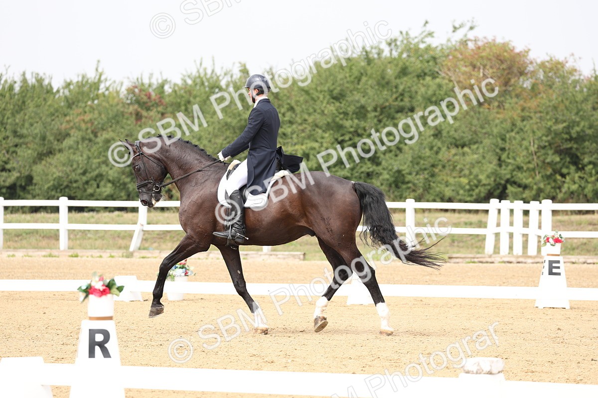 SBM_007127 - Class 9 - FEI INT I - 13.37-14.33