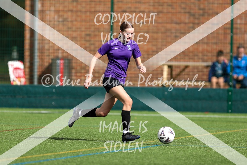 1DX30335 - 2025-09-13 FC Abbey Meads U17 Girls Purple V Cumnors U17 Girls