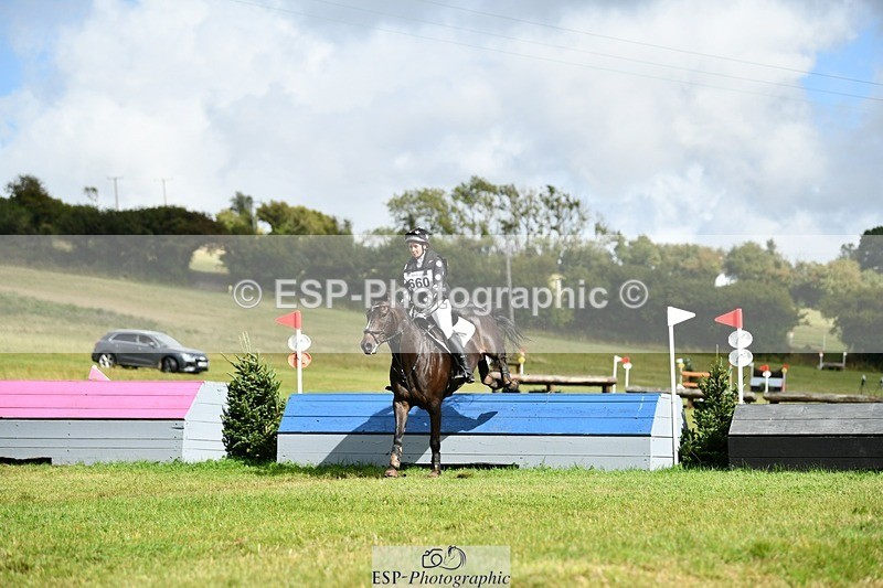 250831-153948-11768 - N-660-Roxi.Foster