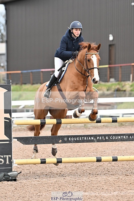 241206-130643-00909 - Cls 5 Newcomers and 1.10m Open