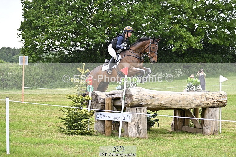 250524A-122655-09709 - B-325-Kat.Raybould-MONBEG.SHELBY