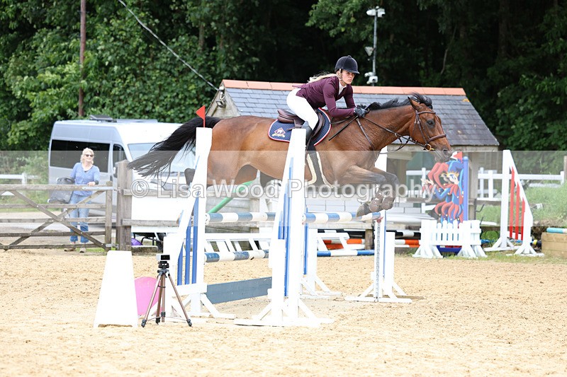 3E7A4266 - Class 7: Senior Newcomers/1.10m open