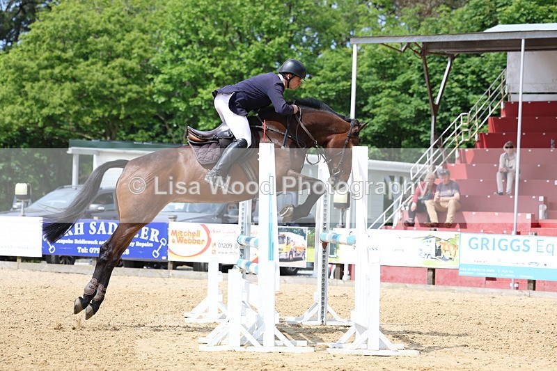 3E7A7201 - Class 7: Senior Newcomers/1.10m open