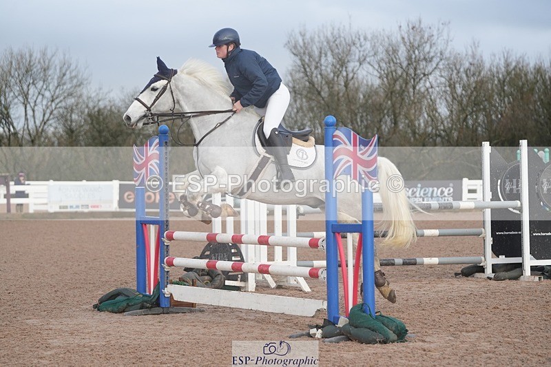 260201-102147-03056 - Cls 16 British Novice and 90cm