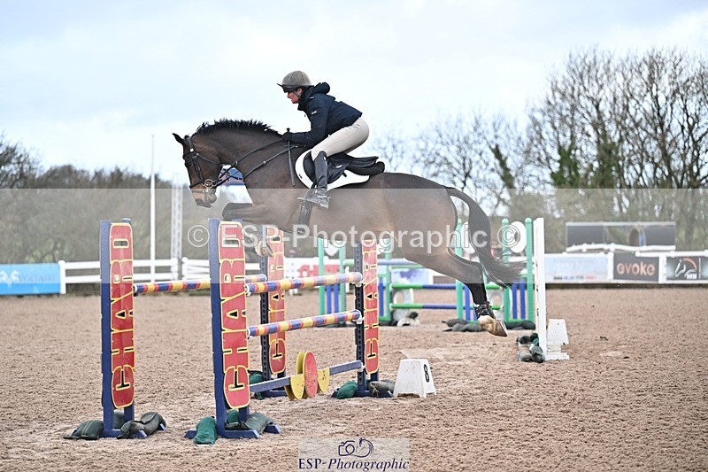 260220-142046-00870 - Cls 6 Foxhunter and 1.20m