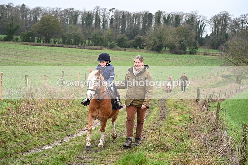 WJ7_9532 - Walk out..