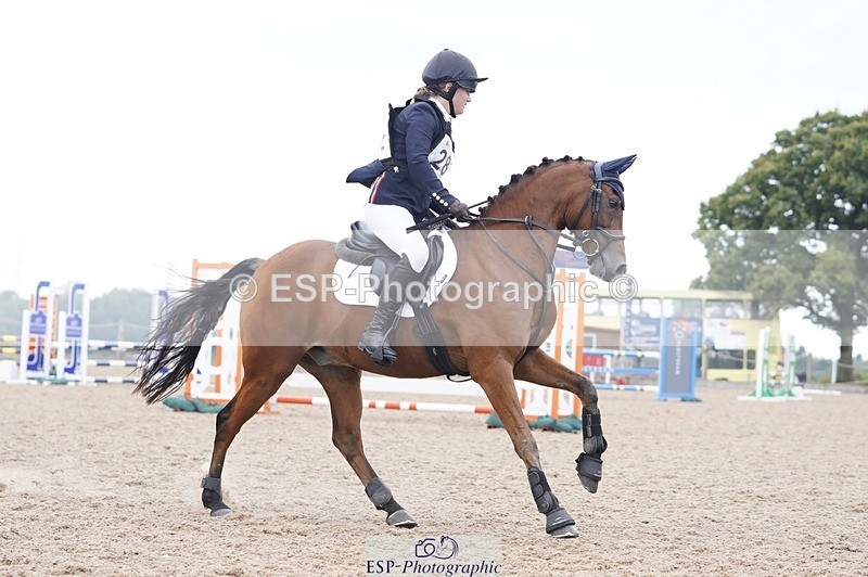 240831A-135612-03506 - 282-Tichy.Sanders-UBERTON.VAN.HET.DALHOF