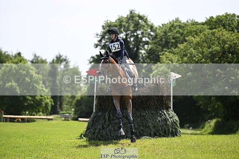 240525-133443-13726 - 152-MODRIX_DOR_VAN_DE_MISPELAERE-Annabel_Walsh