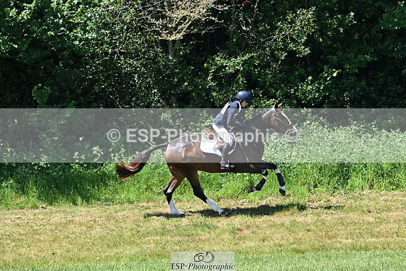 250522B-125046-02205 - 162-PRICELESS-Helen.du.Heaume