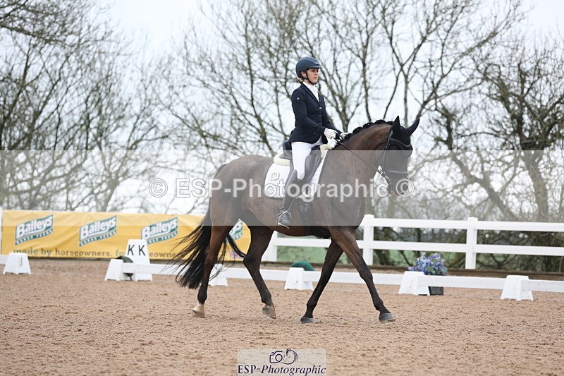 240217A-114238-01848 - 275-Lucy.Pye-La.Vida.loca