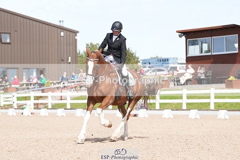 250906-142222-03931 - 069-Kirsty.ClackworthyStitch