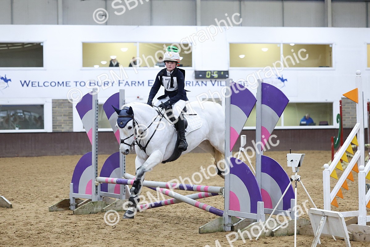 SBM_001058 - Class 3 - Christmas Tree Stakes - 60cm