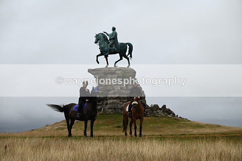 DSC_2143 - Time at Statue 12:13 to 12:32