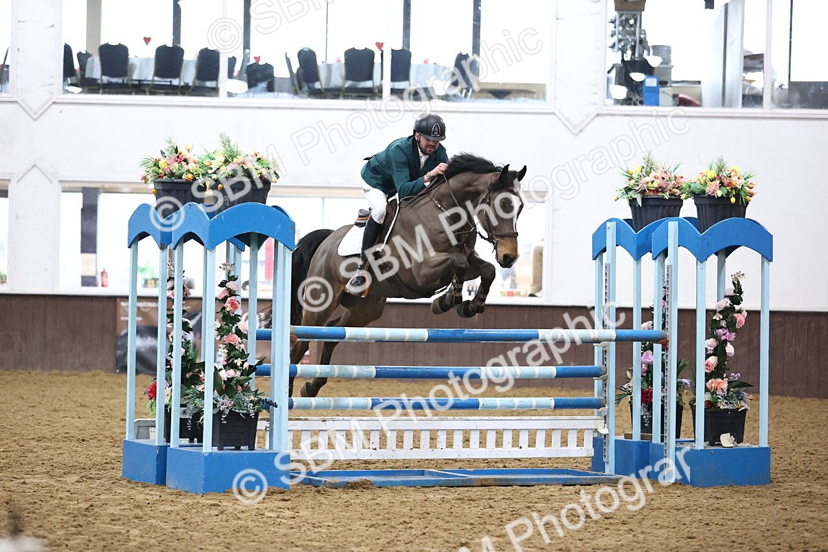 SBM_002880_Class 10 - Senior Newcomers - 110m - Customer Cart - Baylee