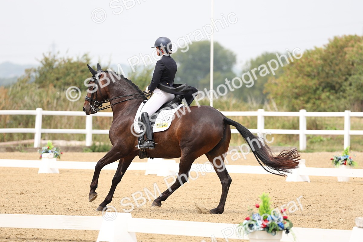 SBM_007005 - Class 9 - FEI INT I - 13.37-14.33