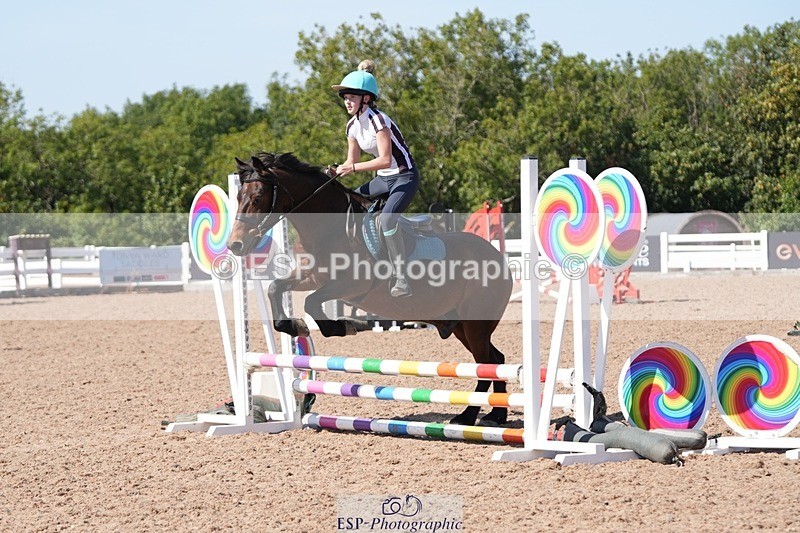 260811-155641-00065 - Cls 3 and 4 Club and Schools 60cm