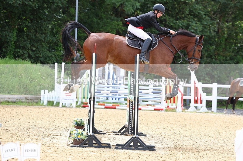 3E7A5907 - Class 4: Senior British Novice/90cm open