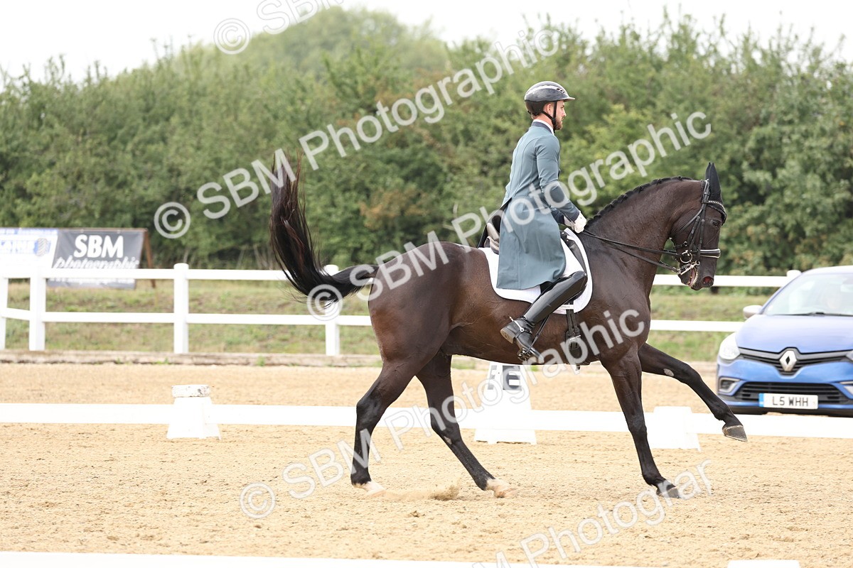 SBM_008355 - Class 10 - FEI INT I - 16.10-16.50