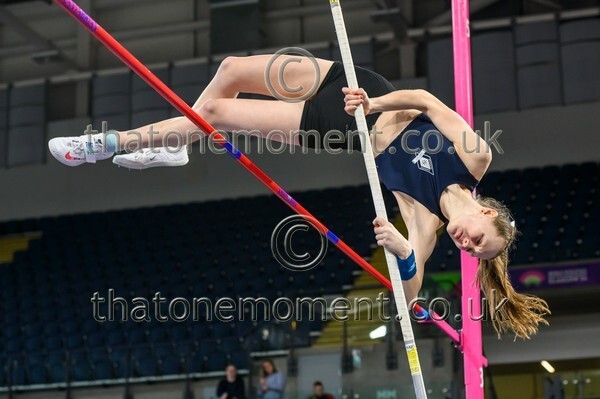 SeniorInd25-917048 - Field Female