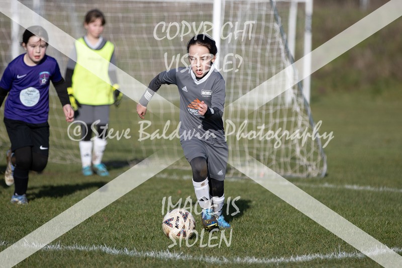 1DX31266 - 2026-01-17 FC Abbey Meads U9 Purple Girls V Develop FC U9 Girls