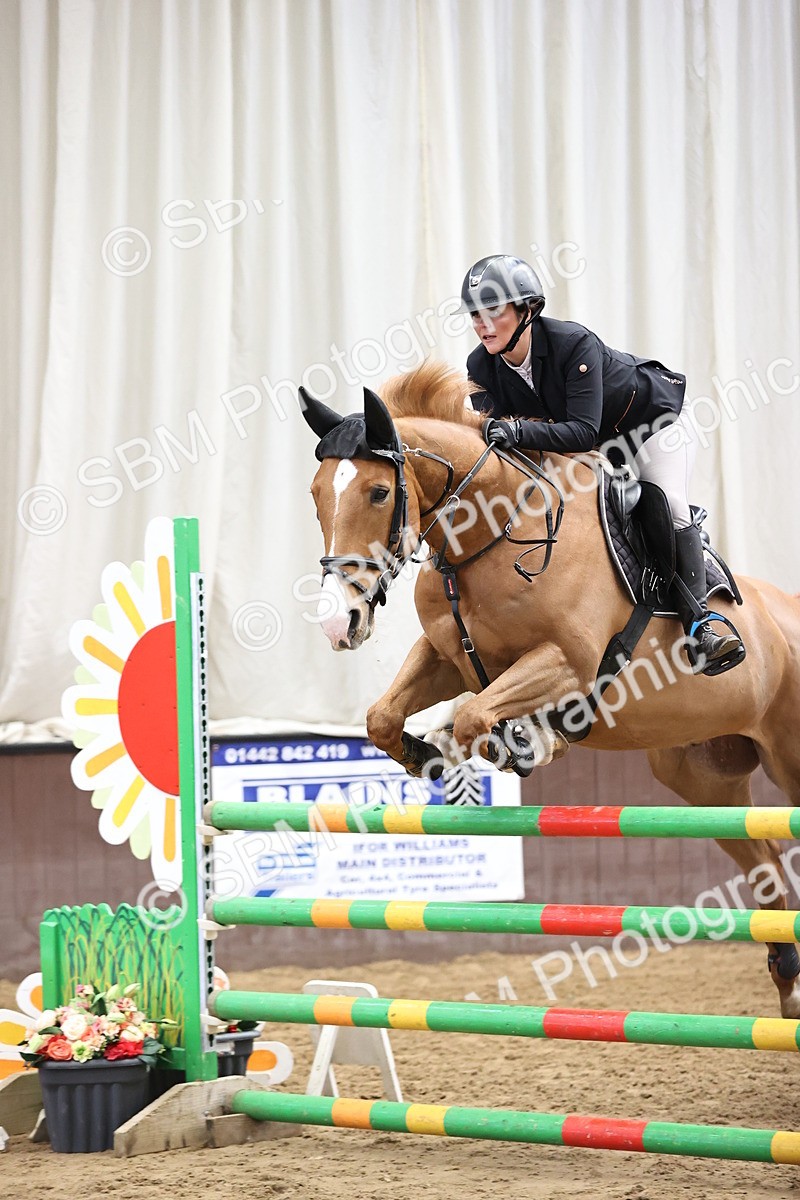 SBM_006025 - Class 16 - Senior Newcomers - 1.10m Open