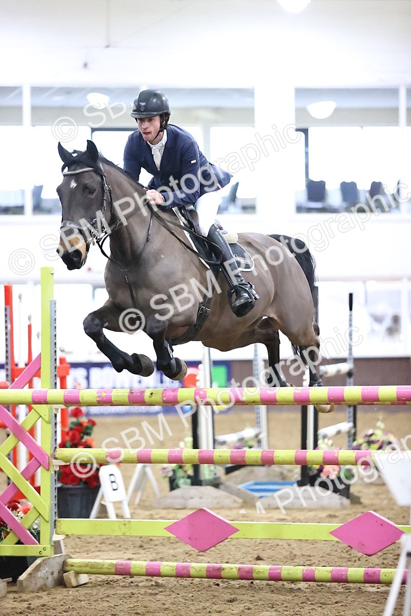 SBM_010254 - Class 25 - Equestrian Senior Foxhunter 1.20m