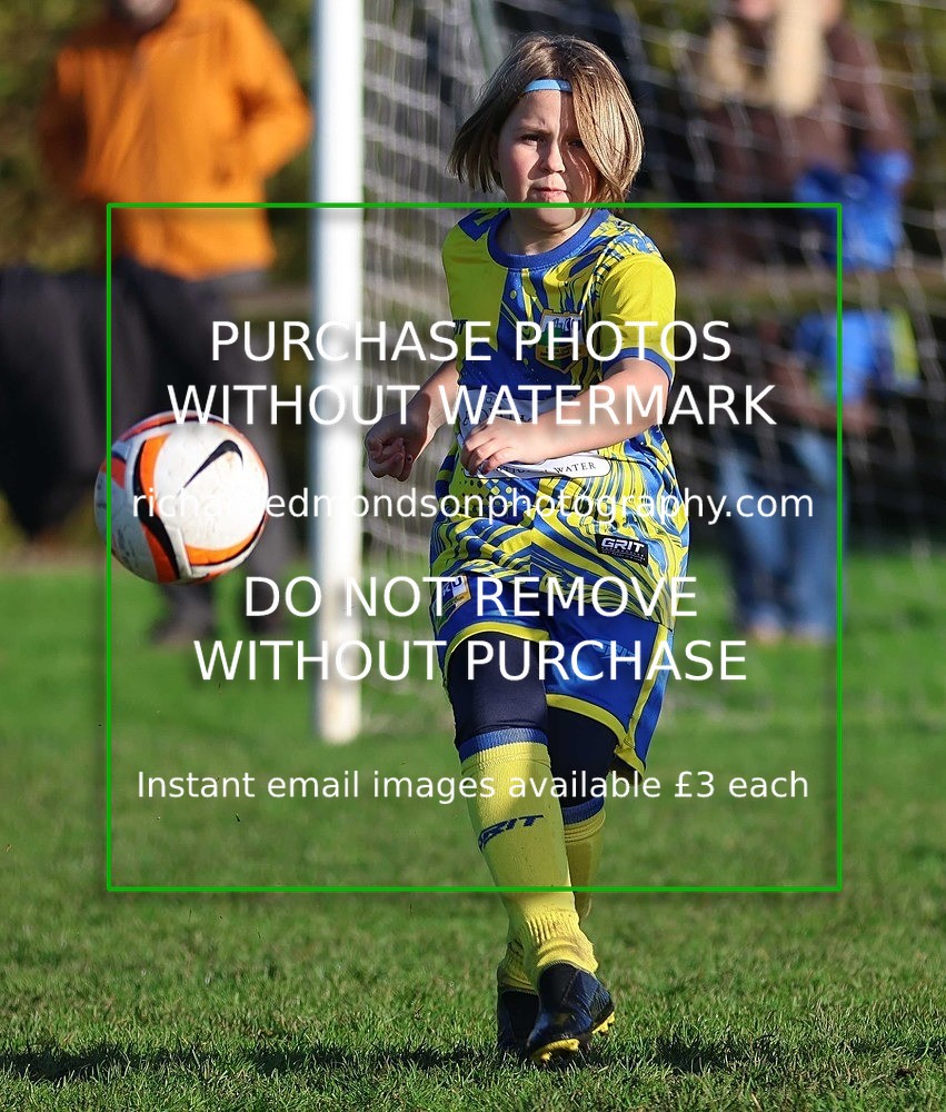 533A3057 - Kendal United Girls U9 gallery