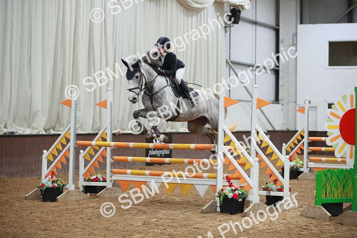 SBM_000929 - Class 4 - Senior Newcomers - 1.10m Open