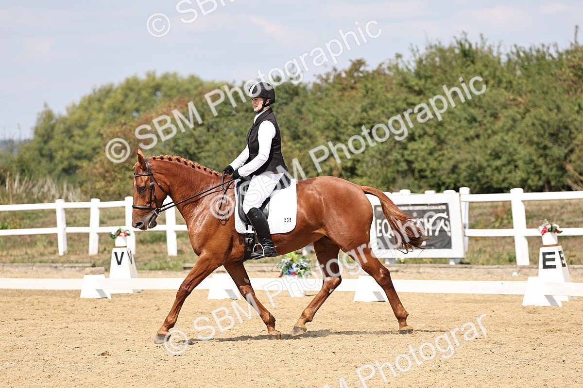 SBM_018370 - Class 16 - Novice 5 - 11.12-12.01