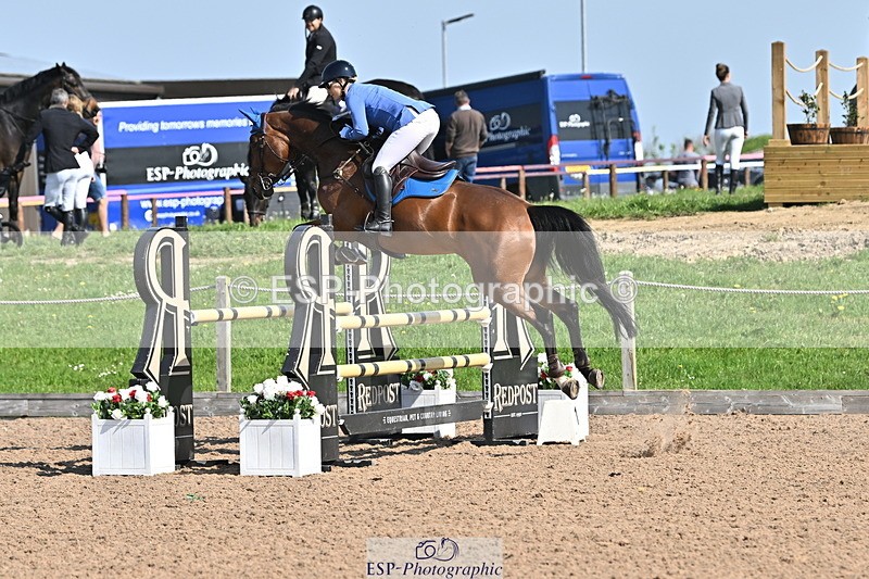 240509A-100014-00737 - Cls 8 Foxhunter