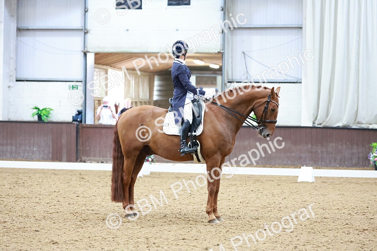 SBM_020892 - Class 13 - FEI INT I - 16.26-17.14