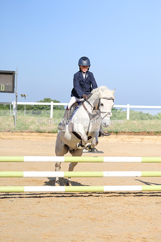 3E7A8666 - Class 2: Junior 70cm