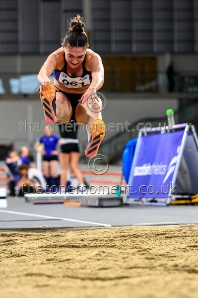 SeniorInd25-911381 - Field Female