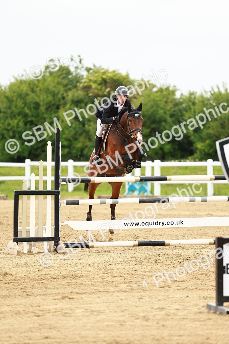 SBM_001145 - Class 5 - Senior Foxhunters - 1.20m