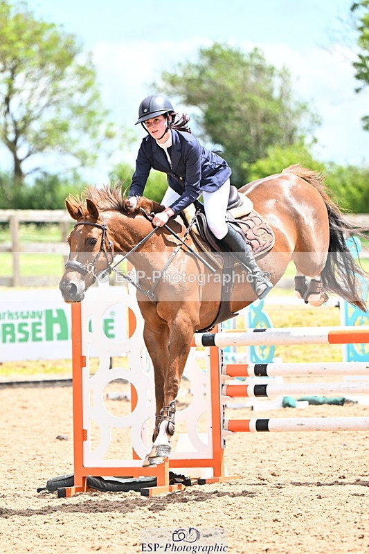 240608A-132029-02523 - Cls 4 Snr Newcomers and 1.10m Open