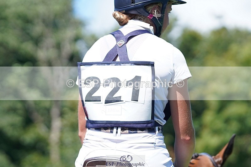 240811A-134904-04077 - 221-