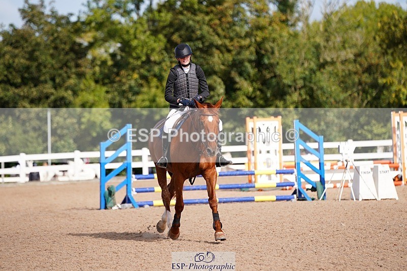 250921-112204-02657 - Cls 21+22 Club and Schools 70cm