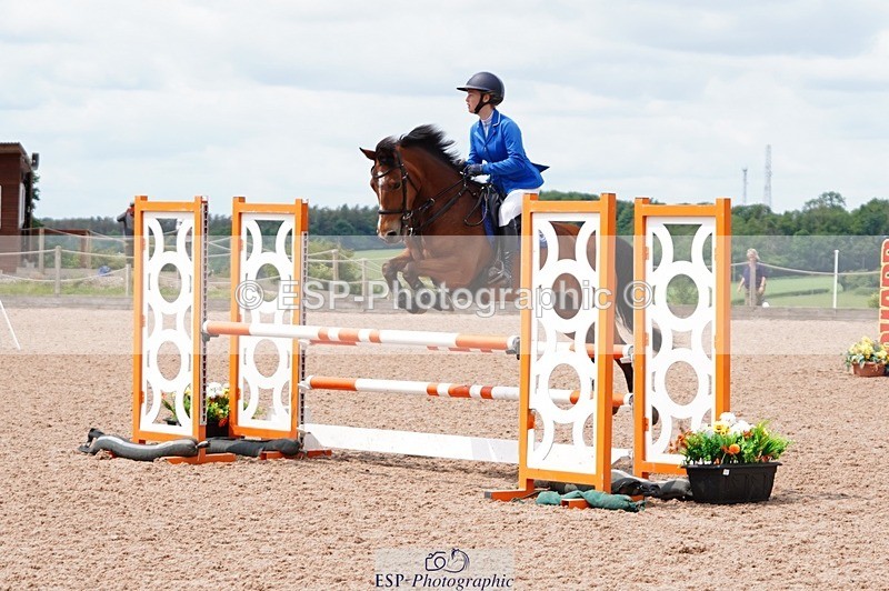 250608-130236-02798 - Cls 9 Pony Newcomers and 1m