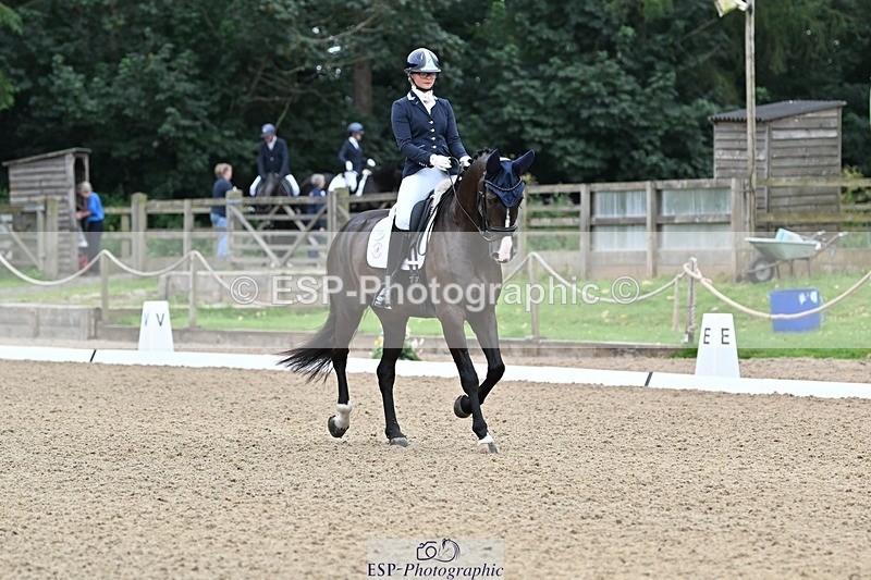 240810-101738-02626 - 195-Isobel.Goodwin-Milano.van.hof.olympia