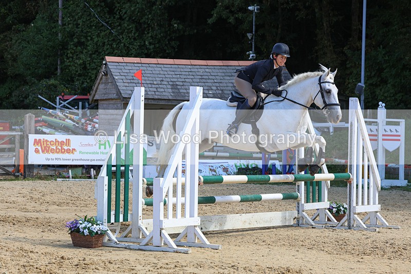 3E7A1113 - Class 4: Senior British Novice/90cm open