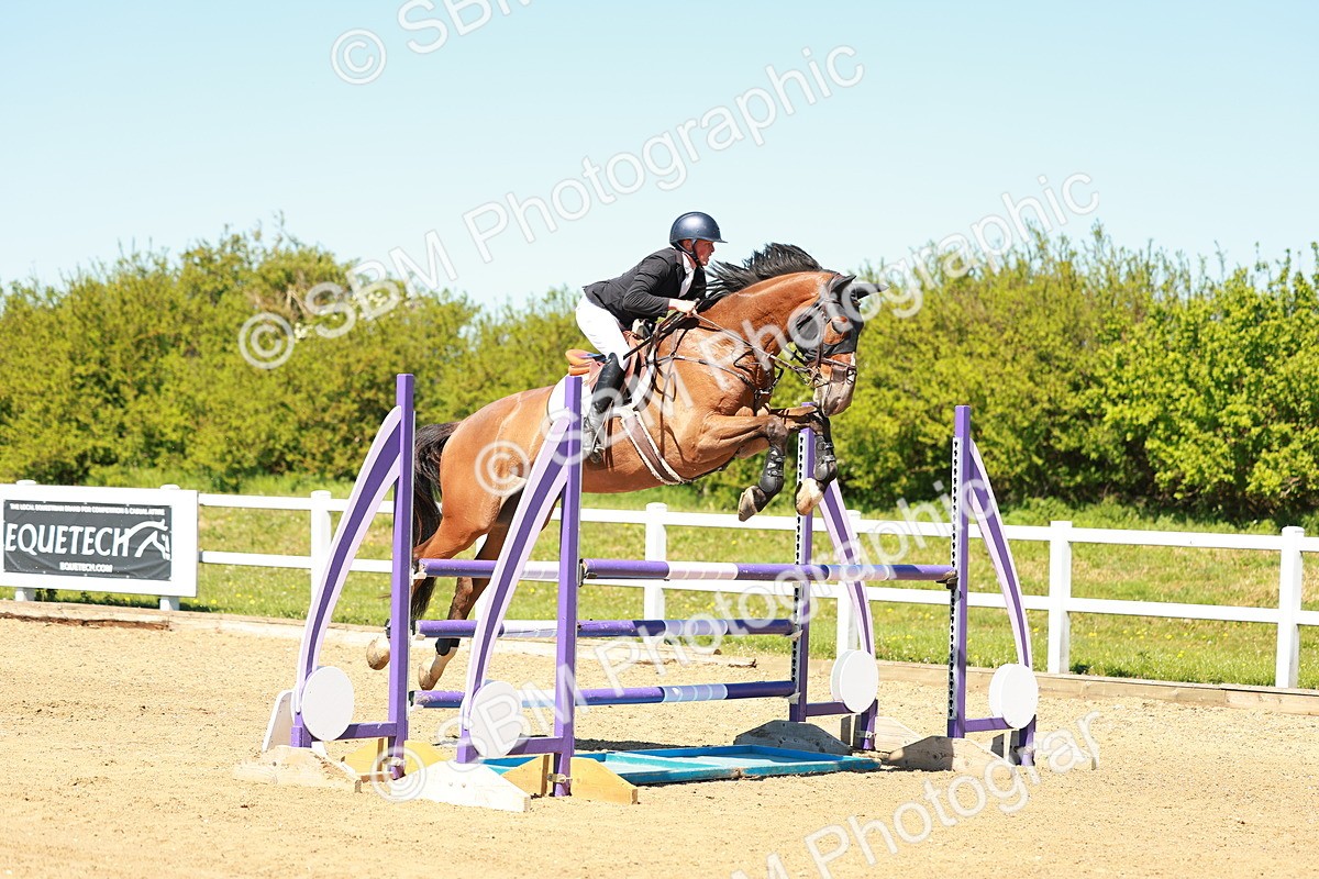 SBM_001084 - Class 4 - Senior Newcomers 1.10m