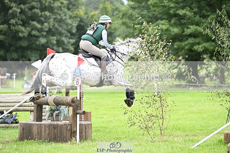 240804-134143-15267 - 469-Neha_Walker-SPOT_ME