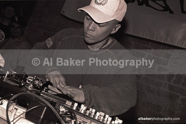 22 - DJ Q Bert @ Sankeys Soap 09.07.02