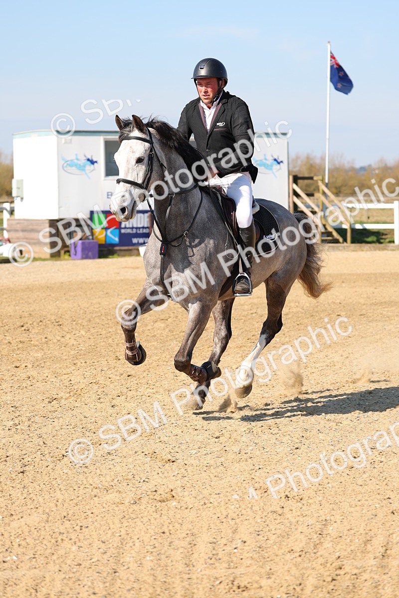 SBM_000331 - Class 1 - Clear Round