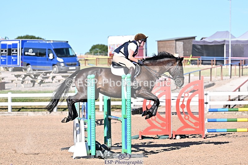 250708A-182352-00503 - 90cm Classes