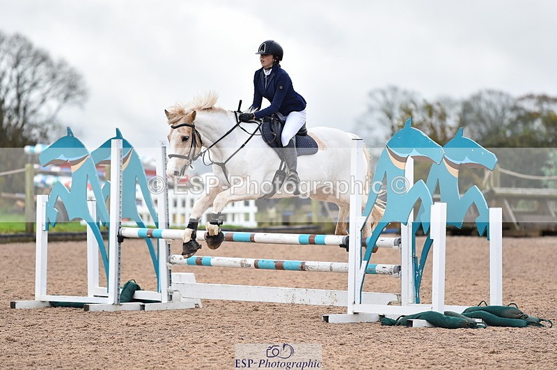 231118A-110444-01172 - Cls 20+21 Club and Schools 80cm