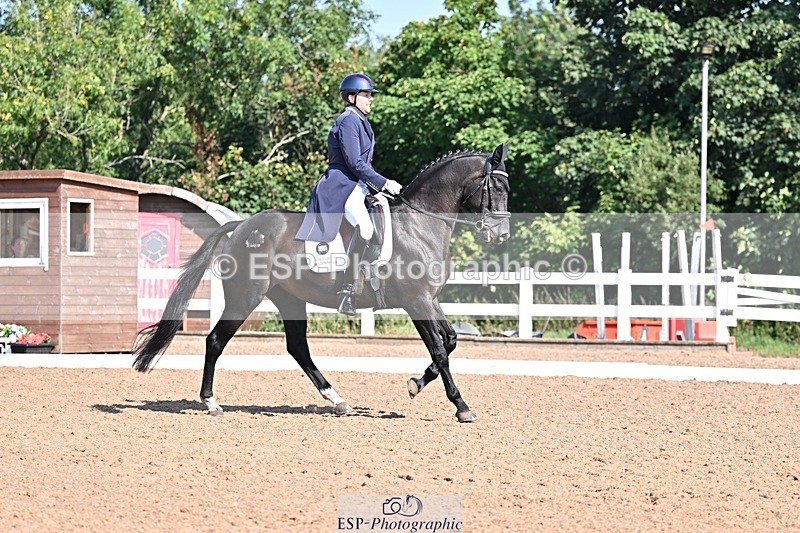 250816-101801-02401 - 046-Martyn.HumphreyIsabeau.May