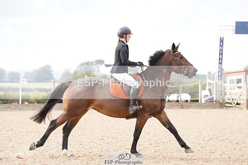 241004A-152616-00981 - Fri 04 Snr Fox & 1.20m Open