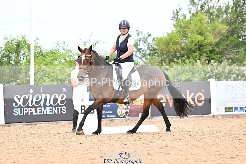 260704-122037-04552 - Cls 4D Senior Intermediate Novice 1