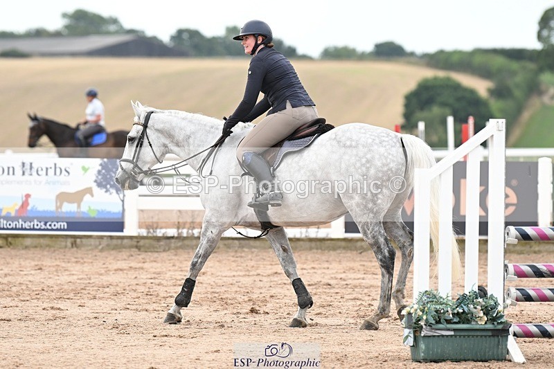 250727-092226-08790 - Cls 31 British Novice and 90cm